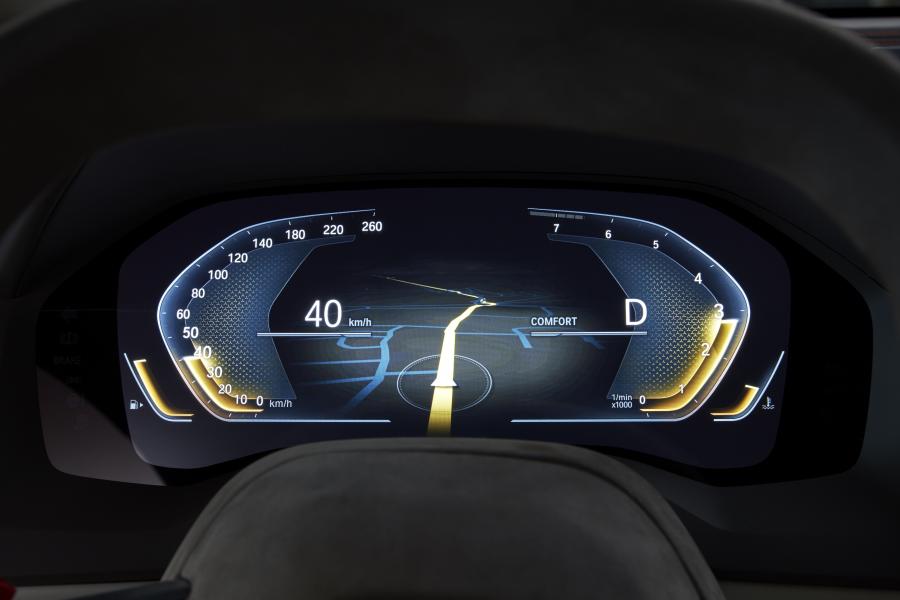 Панель приборов BMW Concept 8-Series 2017 года  (фото 23 из 69)